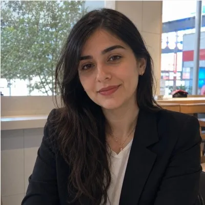 آتنا اعتمادی